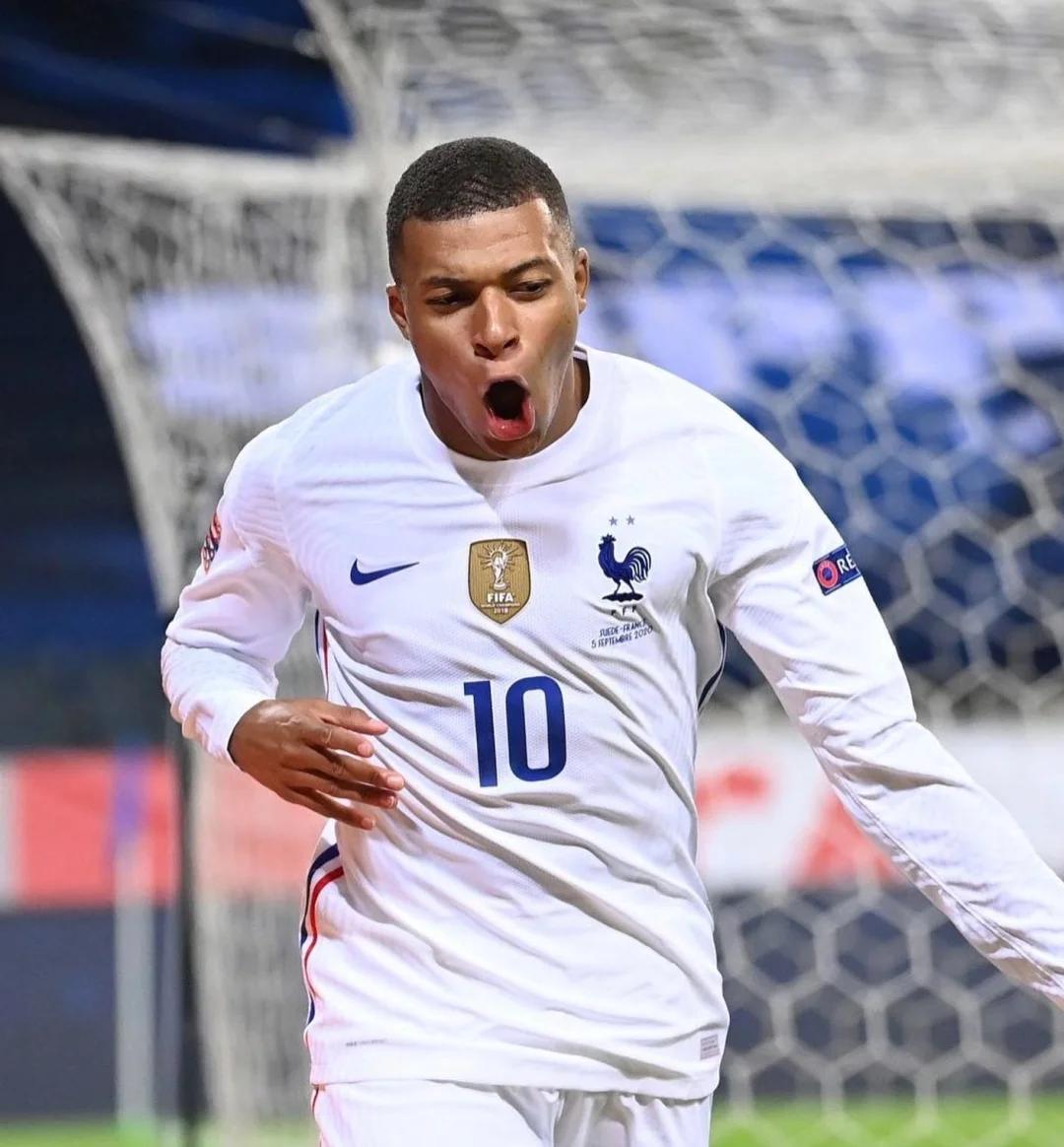 高清：英超曼联1-1西汉姆 红魔攻击线哑火