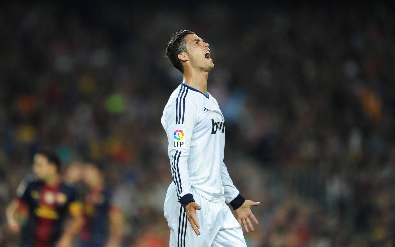 斯图加特4-0客胜前进之鹰，莱韦林双响，昂达夫两送助攻（斯图加特客场4-0击退前进之鹰：莱韦林梅开二度，昂达夫送出两次助攻）