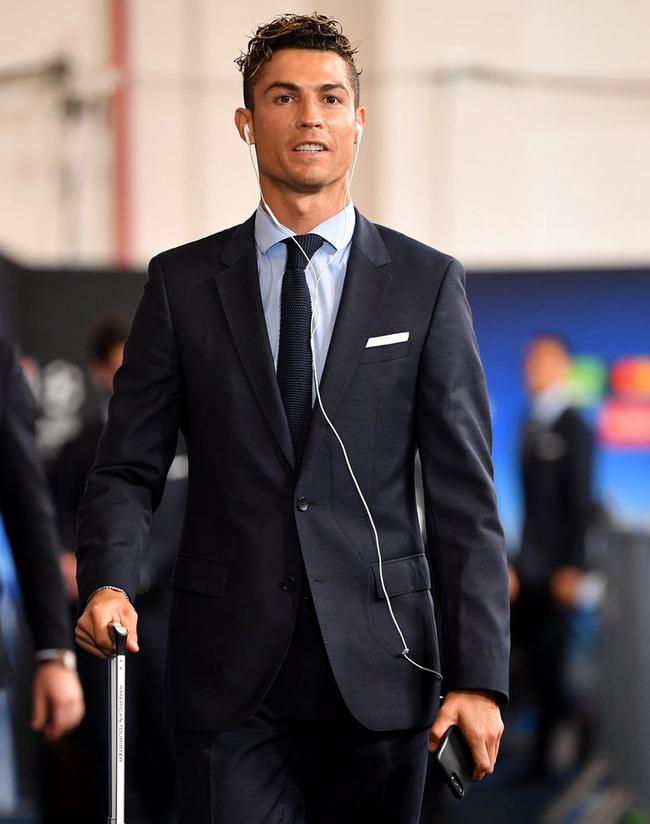 库利巴利：世界杯与法国同组令人期待，眼下专注于非洲杯（库利巴利：期待世界杯同组法国，目前专注非洲杯）